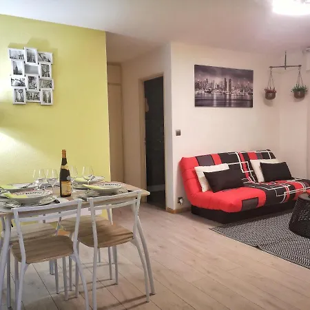 Le Serenna - Parking - Balcon - 4 Personnes Apartament *